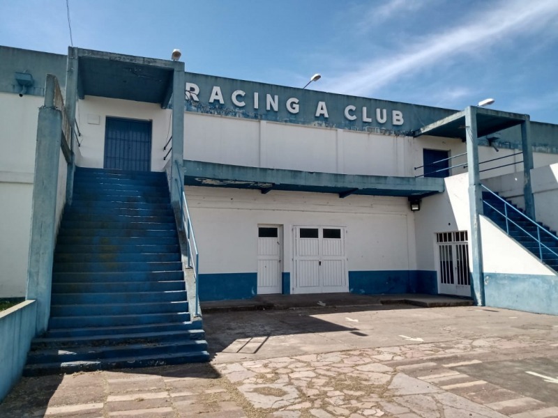 Racing celebra un nuevo ao de su fundacin